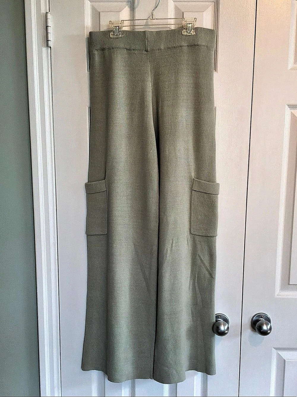 Sincerely Jules Cargo Wide Leg Pants Wide Leg Knit Pants in Sage Green Size larg
